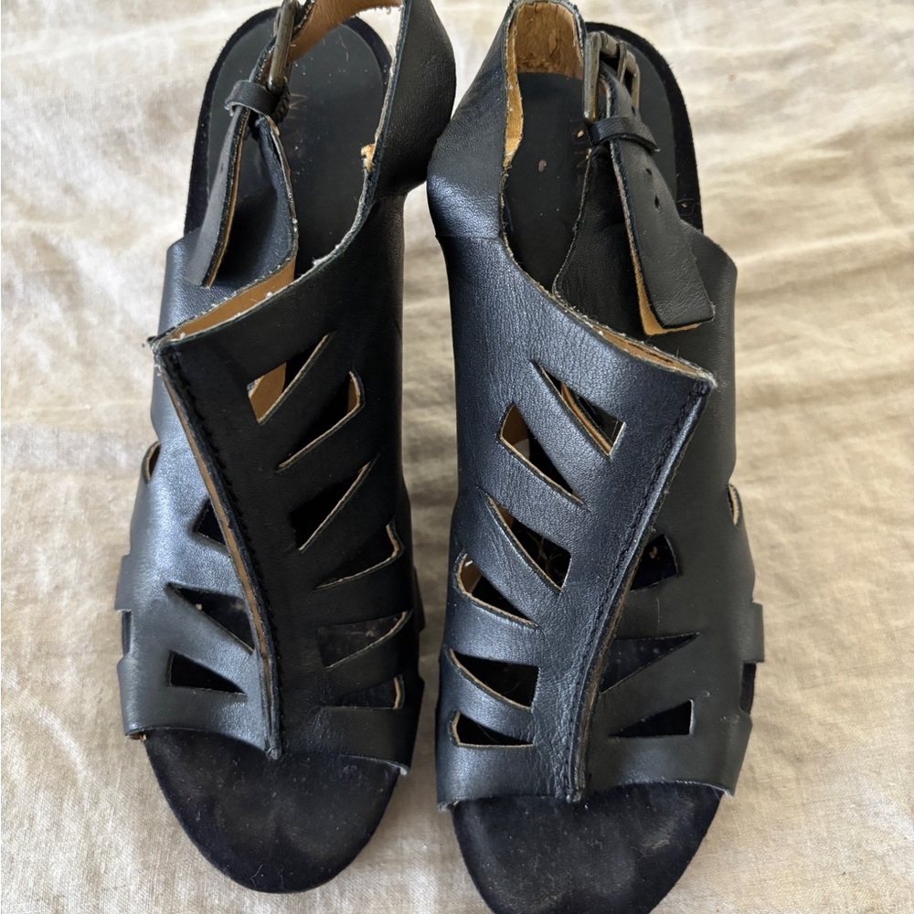 Nine West Black Cutout Sandals